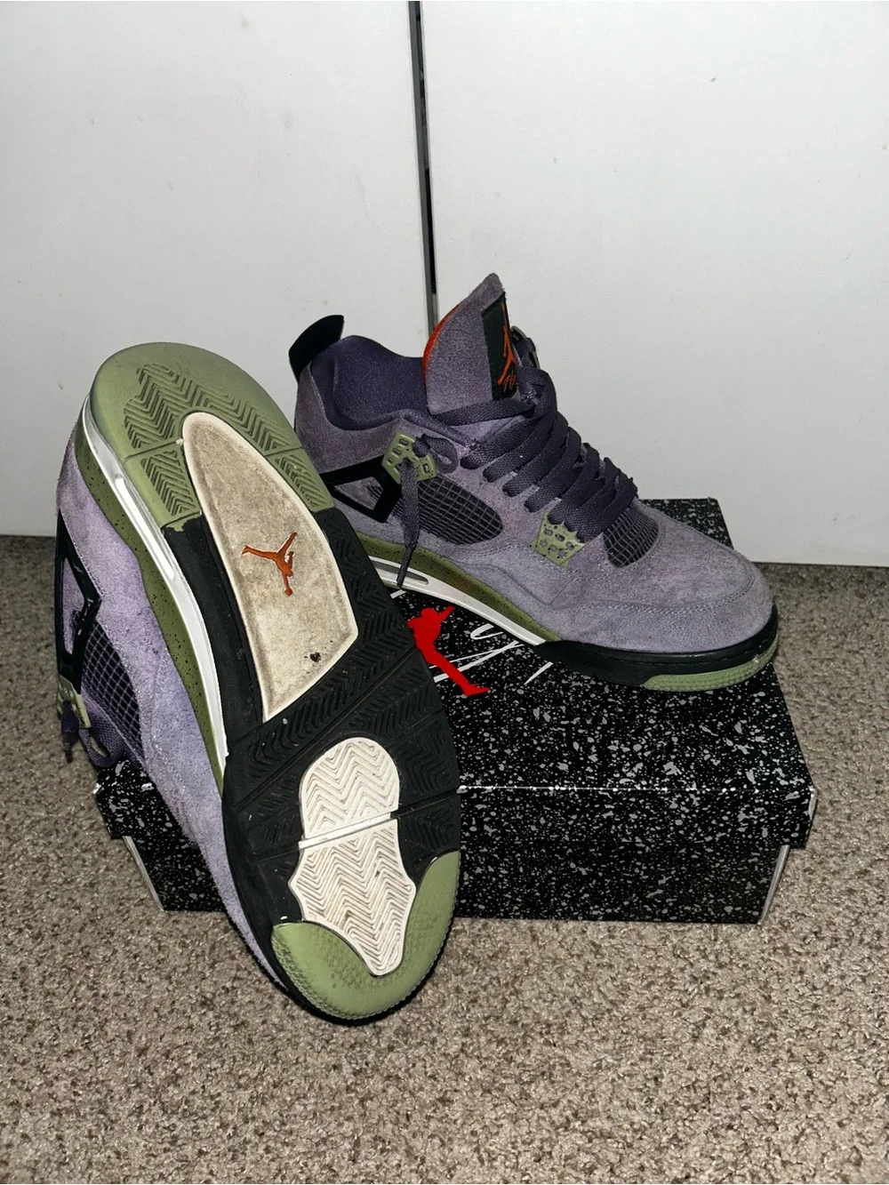Jordan 4 (canyon purples) faded suede labeled as 13.5 size (really size 12)